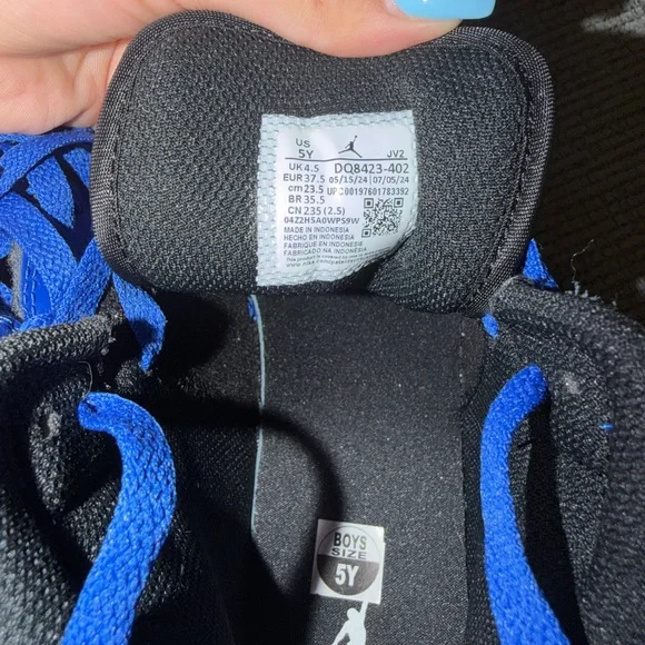 Air Jordan 1 Mid In Royal Blue (read description)